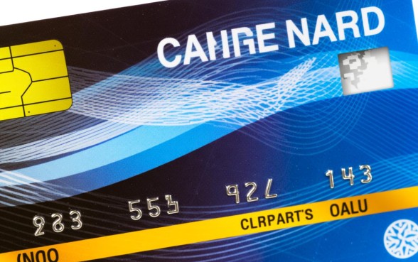 信用卡欠款截图有姓名能起诉吗